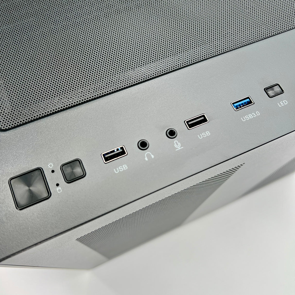 Gaming PC AMD Ryzen 5 5500 - Nvidia RTX 3050 6GB, 16GB DDR4 RAM, 1TB SSD, Windows 11 - WJMTech Vision