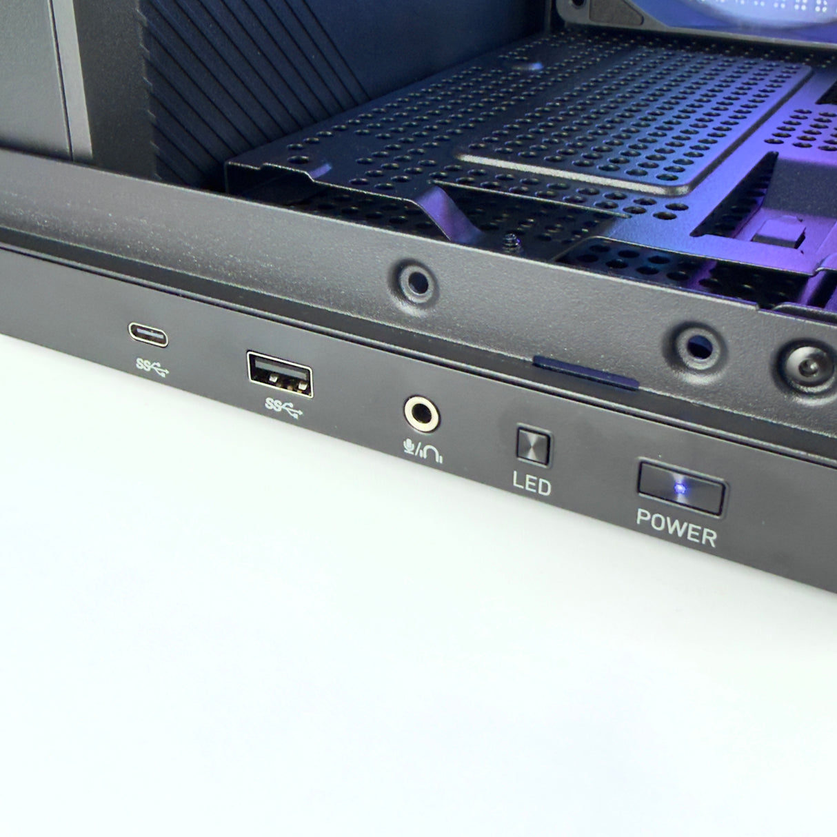Gaming PC RTX 5070 Ryzen 5 8400f 32GB DDR5 1TB NVMe