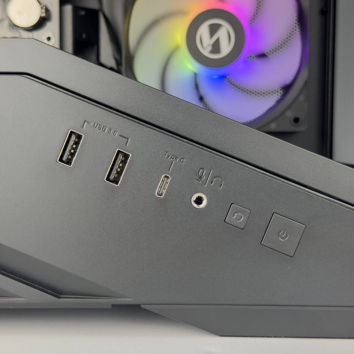 Gaming PC RTX 5070 Ryzen 7 5700x 32GB RAM 1TB NVMe - WJMTech Vector